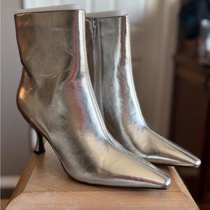 NWOT Elegant Silver Heeled Boots